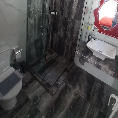 Bed and Breakfast House Blerina Сарті Екстер'єр фото