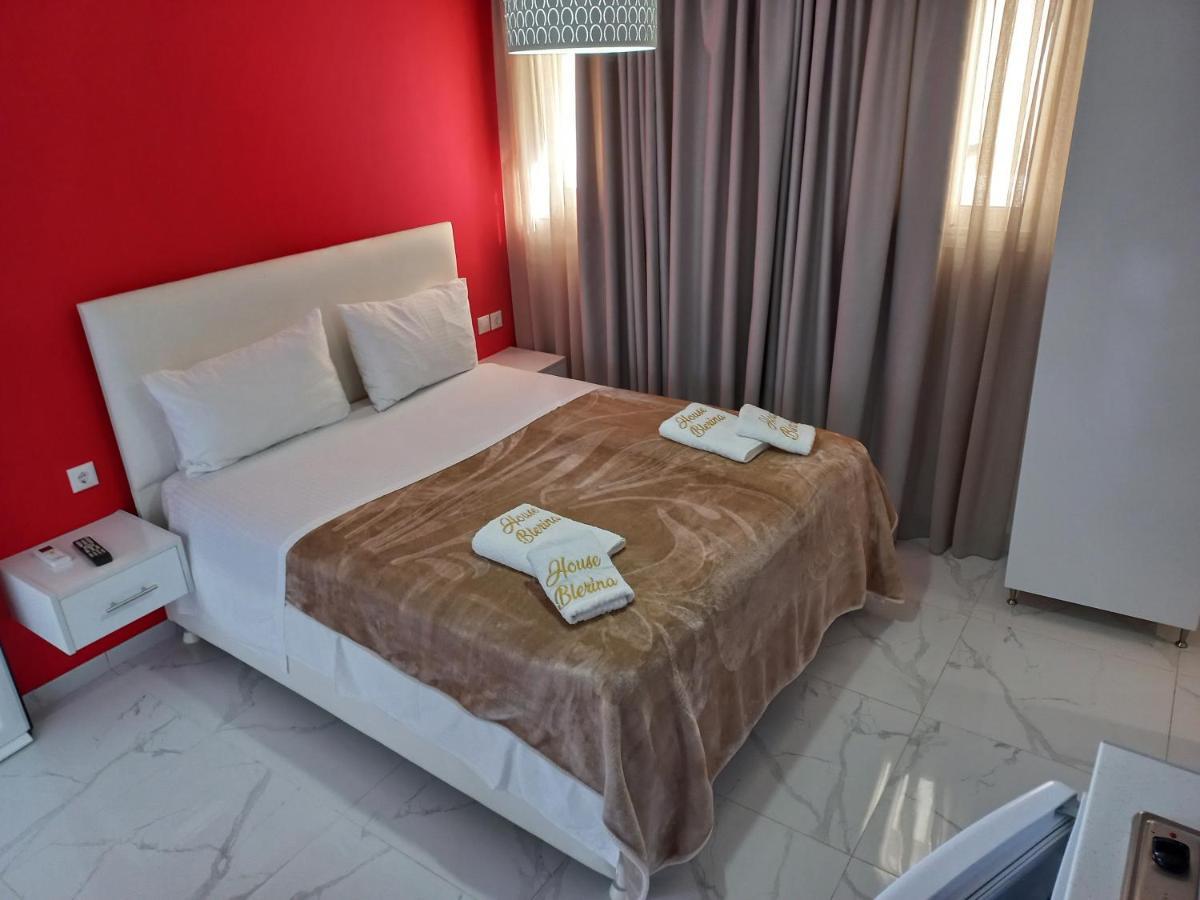 Bed and Breakfast House Blerina Сарті Екстер'єр фото
