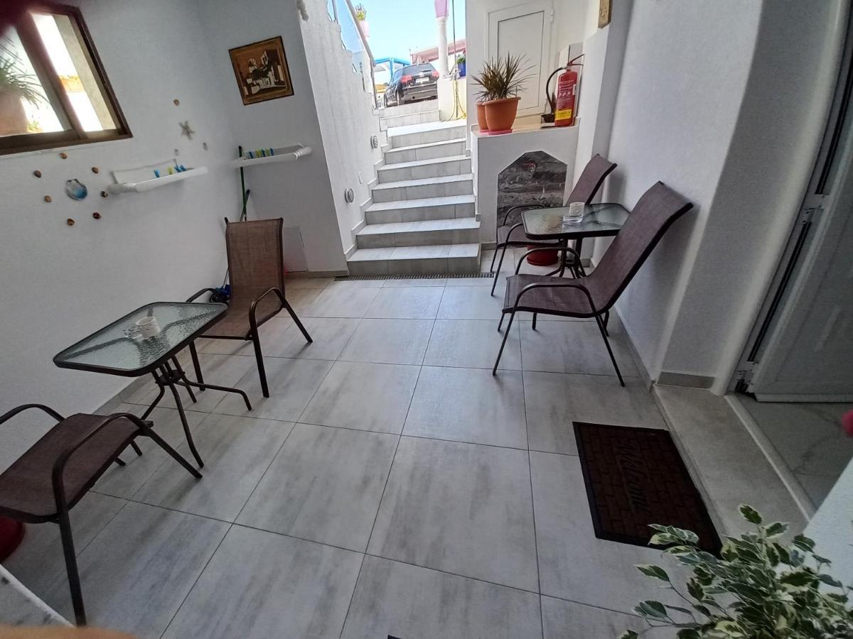 Bed and Breakfast House Blerina Сарті Екстер'єр фото
