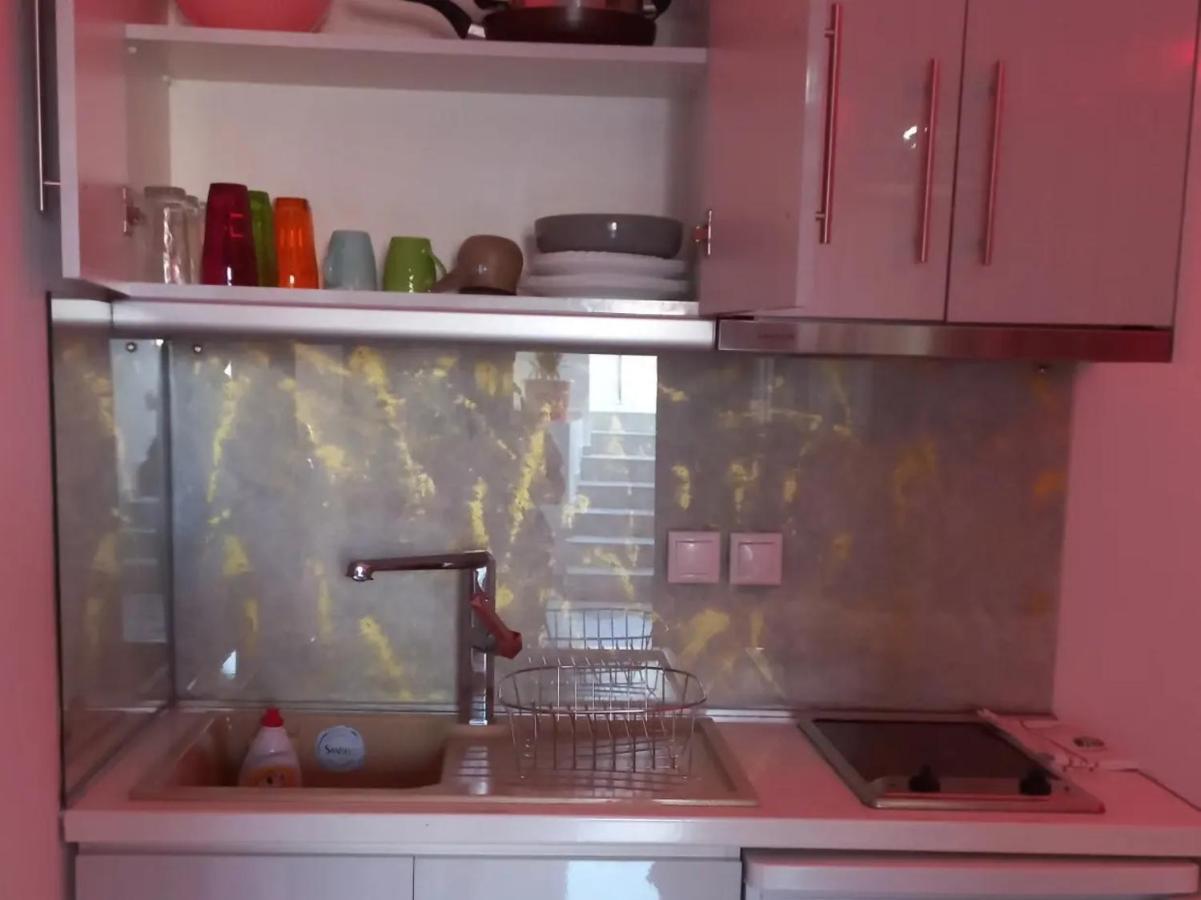 Bed and Breakfast House Blerina Сарті Екстер'єр фото