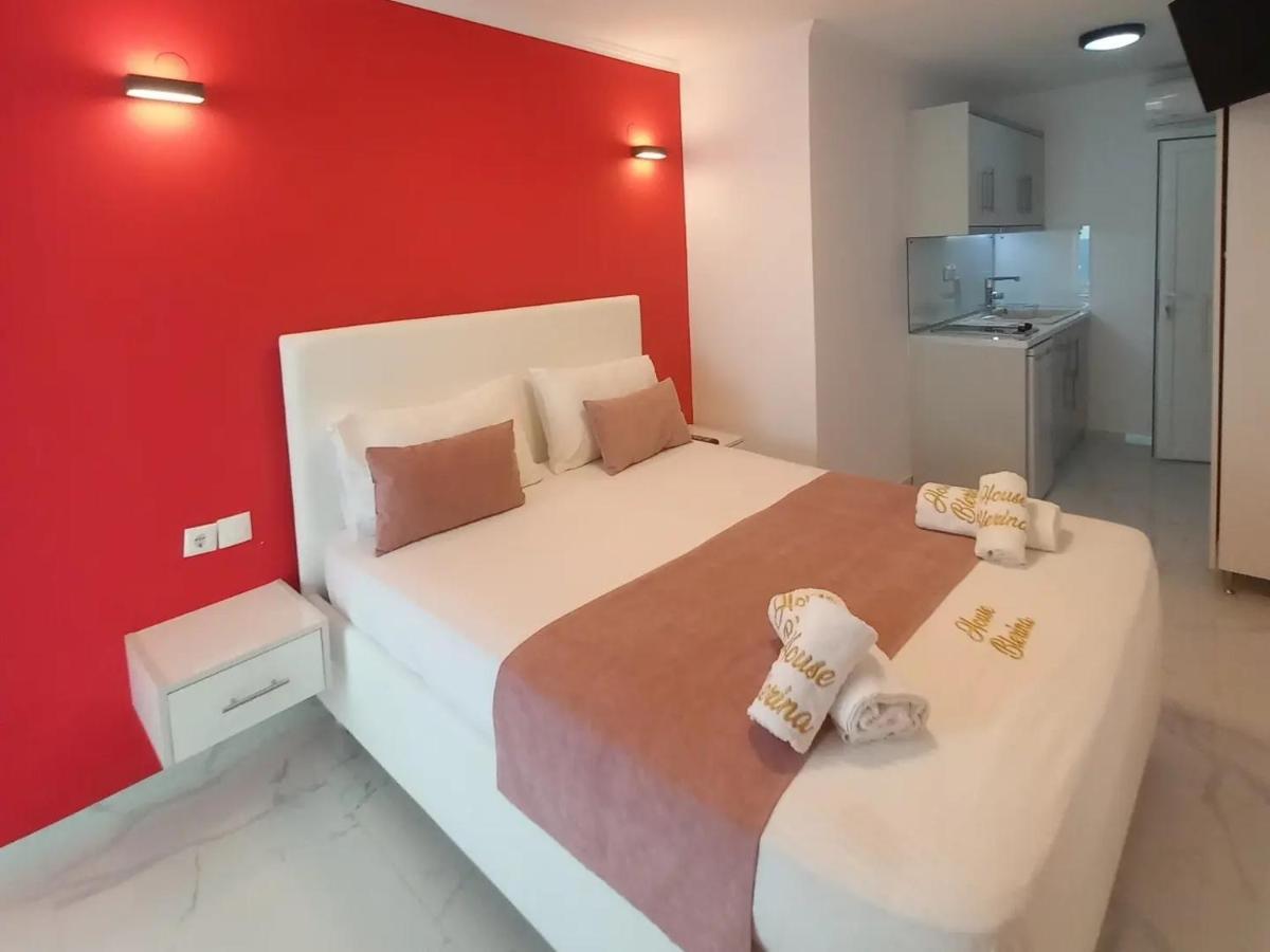 Bed and Breakfast House Blerina Сарті Екстер'єр фото
