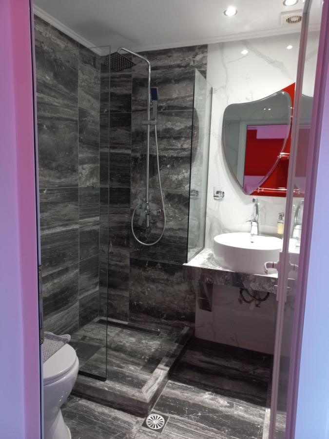 Bed and Breakfast House Blerina Сарті Екстер'єр фото